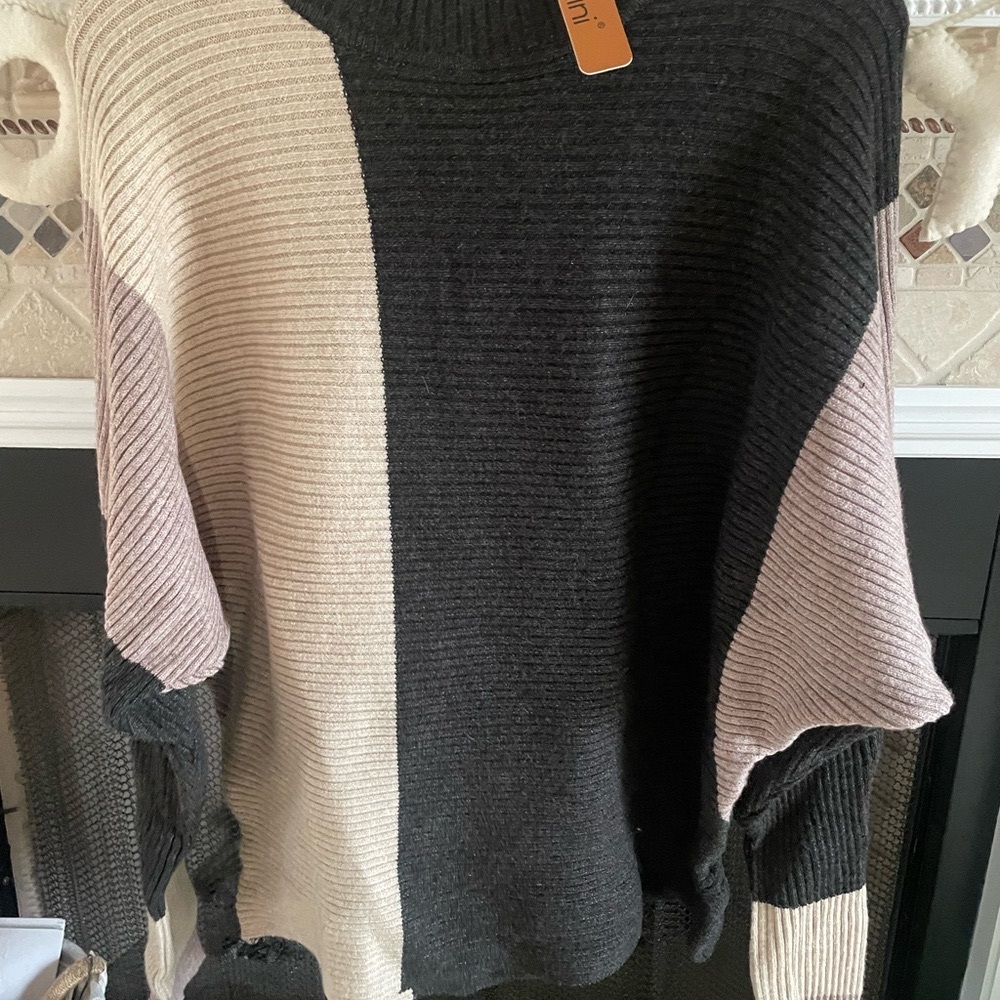Bellini Woman’s Crew Sweater